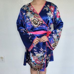 Kimono blue sakura wrapped robe Preowned